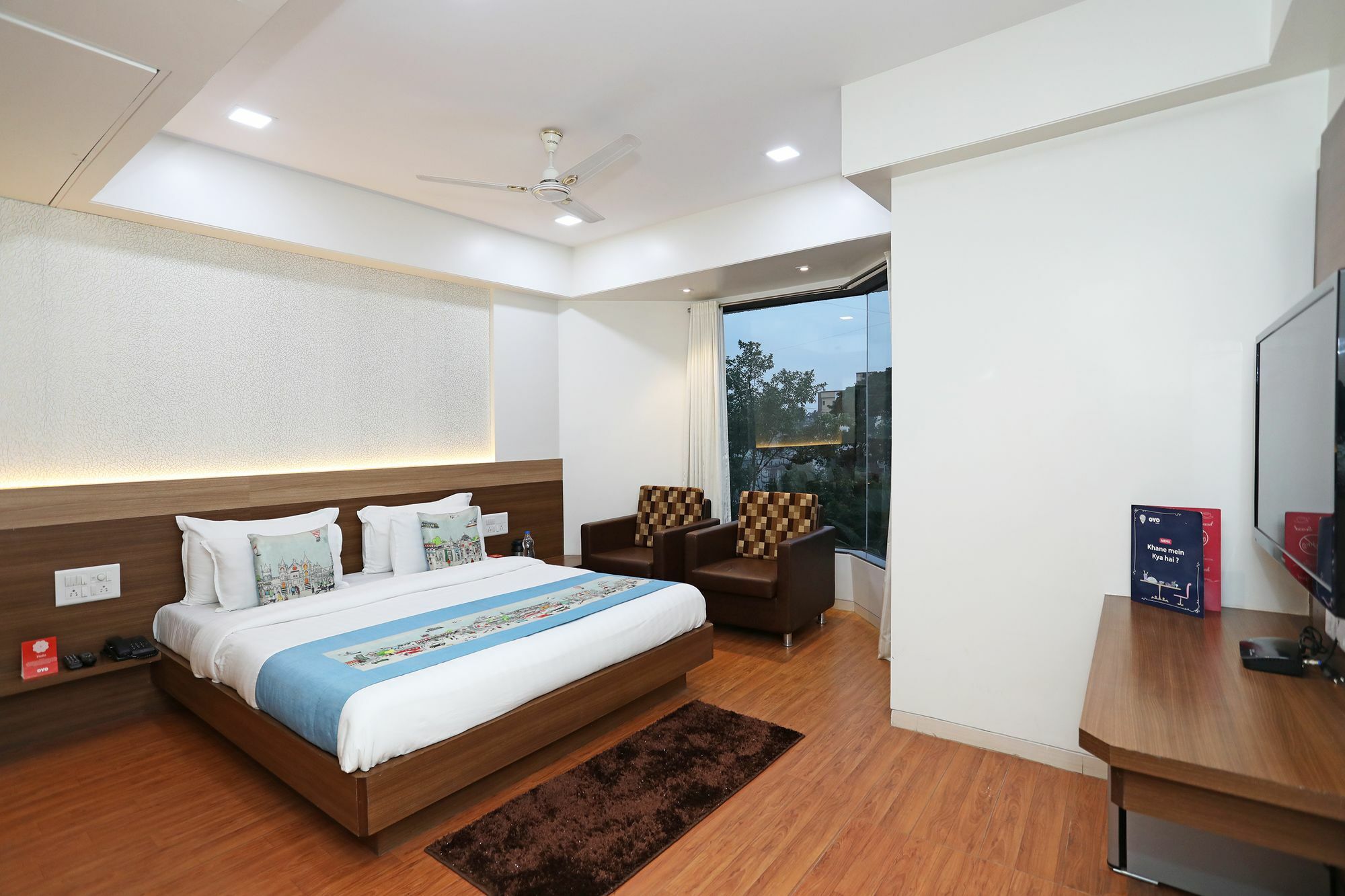 Oyo 10672 Hotel Riviera Nashik Eksteriør billede