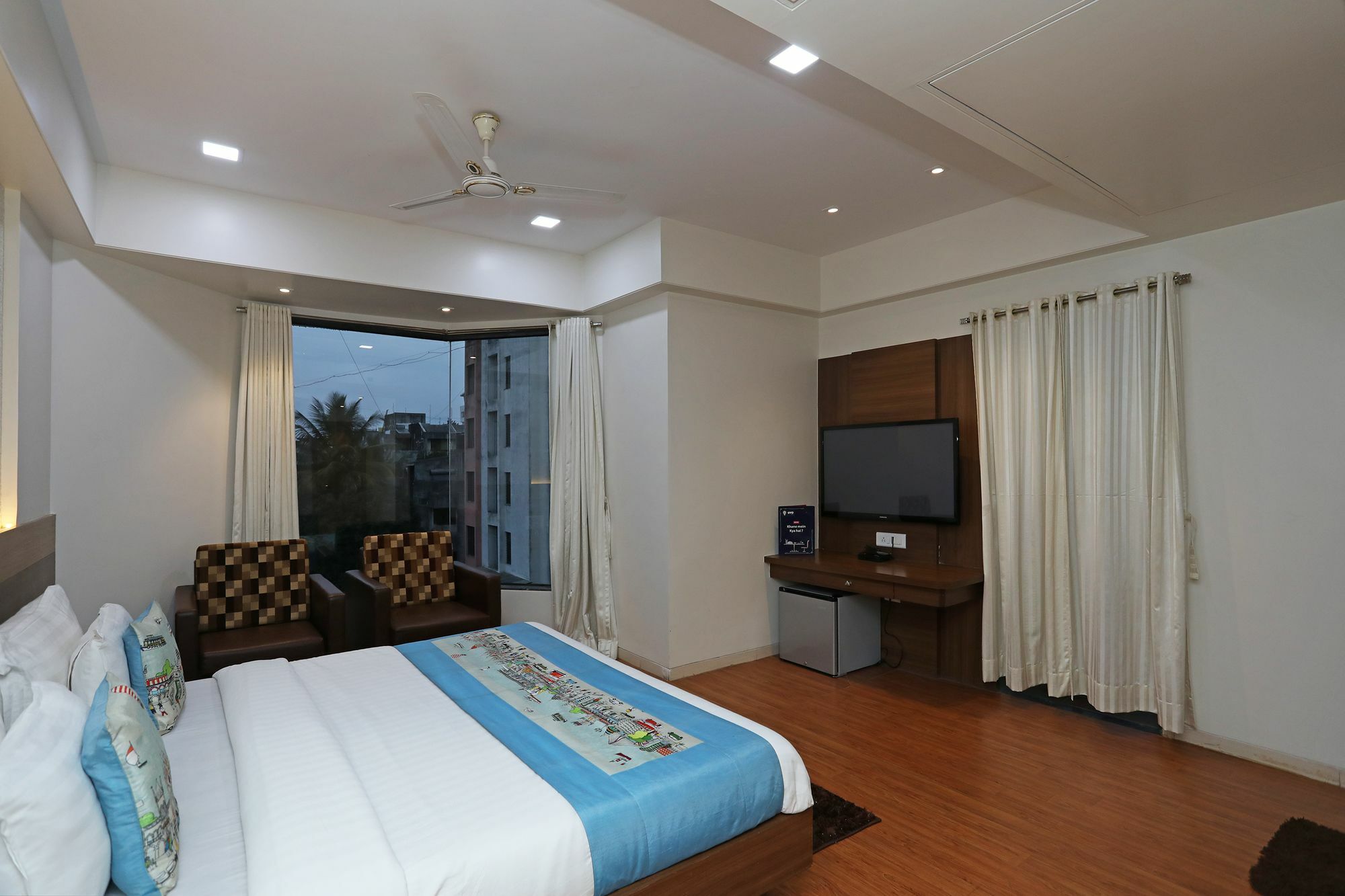 Oyo 10672 Hotel Riviera Nashik Eksteriør billede