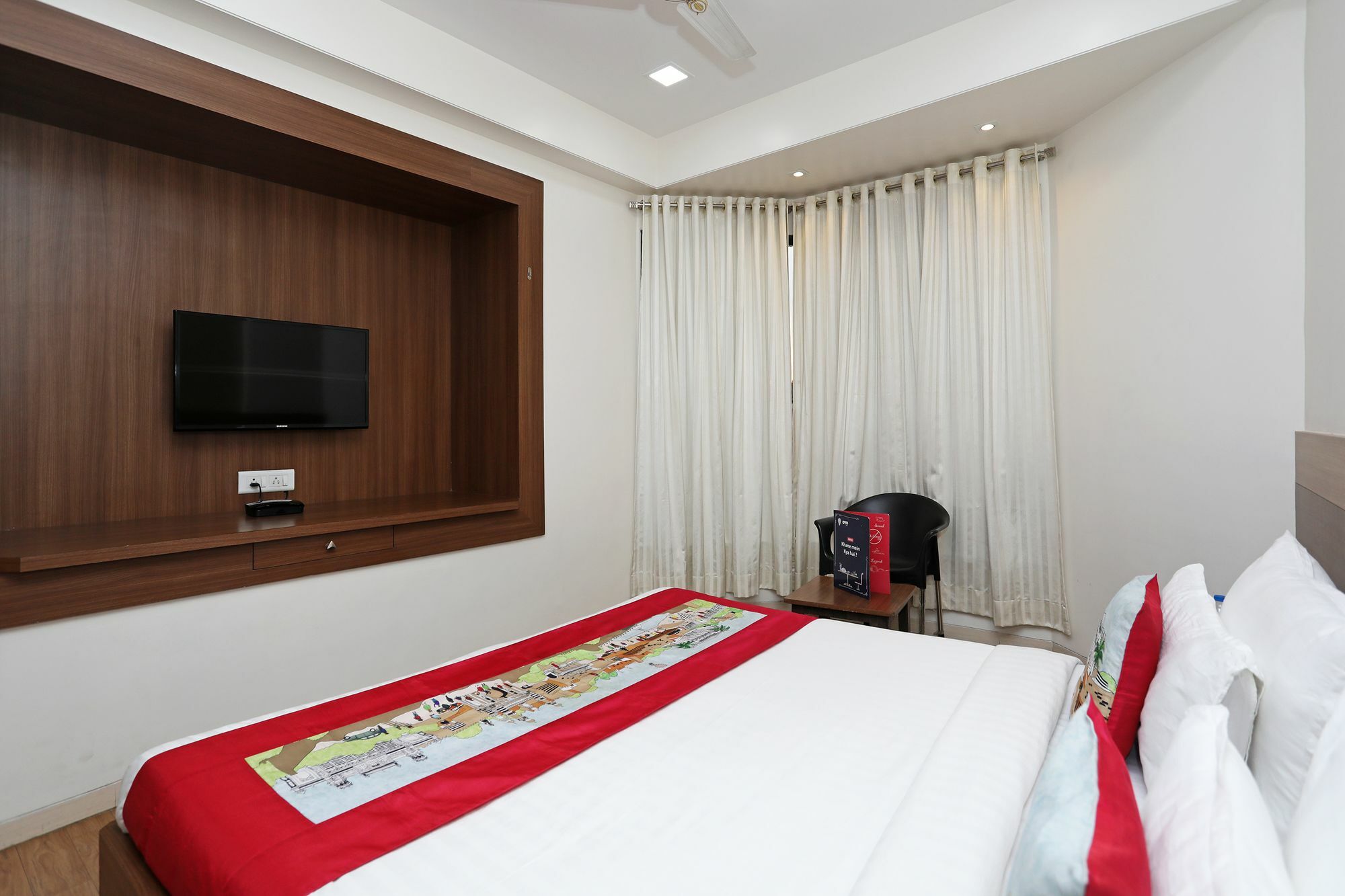 Oyo 10672 Hotel Riviera Nashik Eksteriør billede